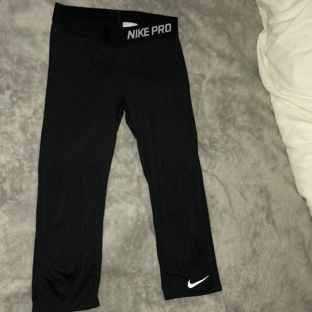 Nike Cropped Leggings